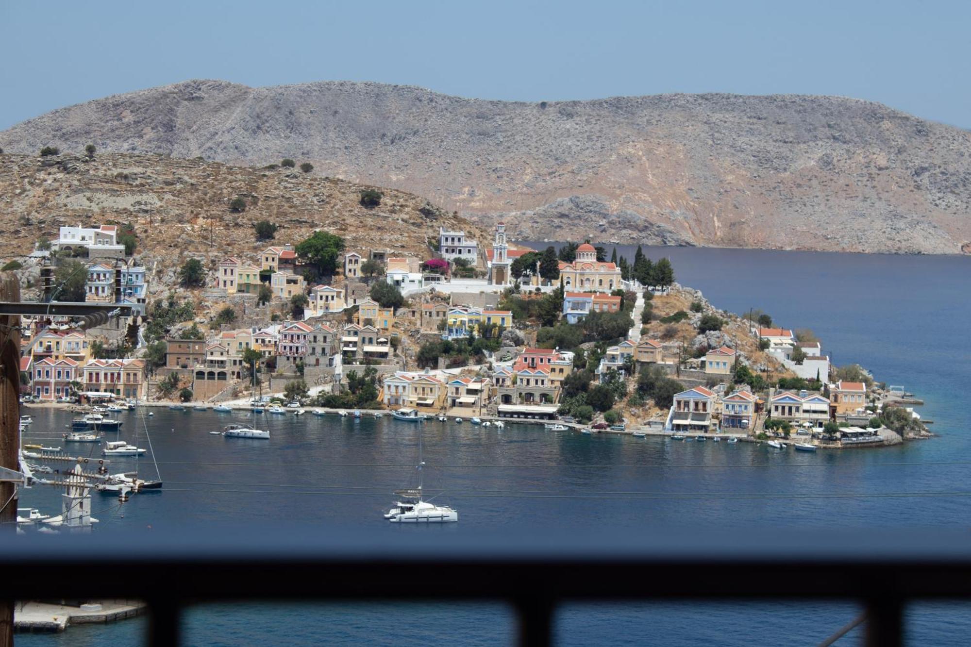 Apartamento Duchess Harbour View Symi Exterior foto