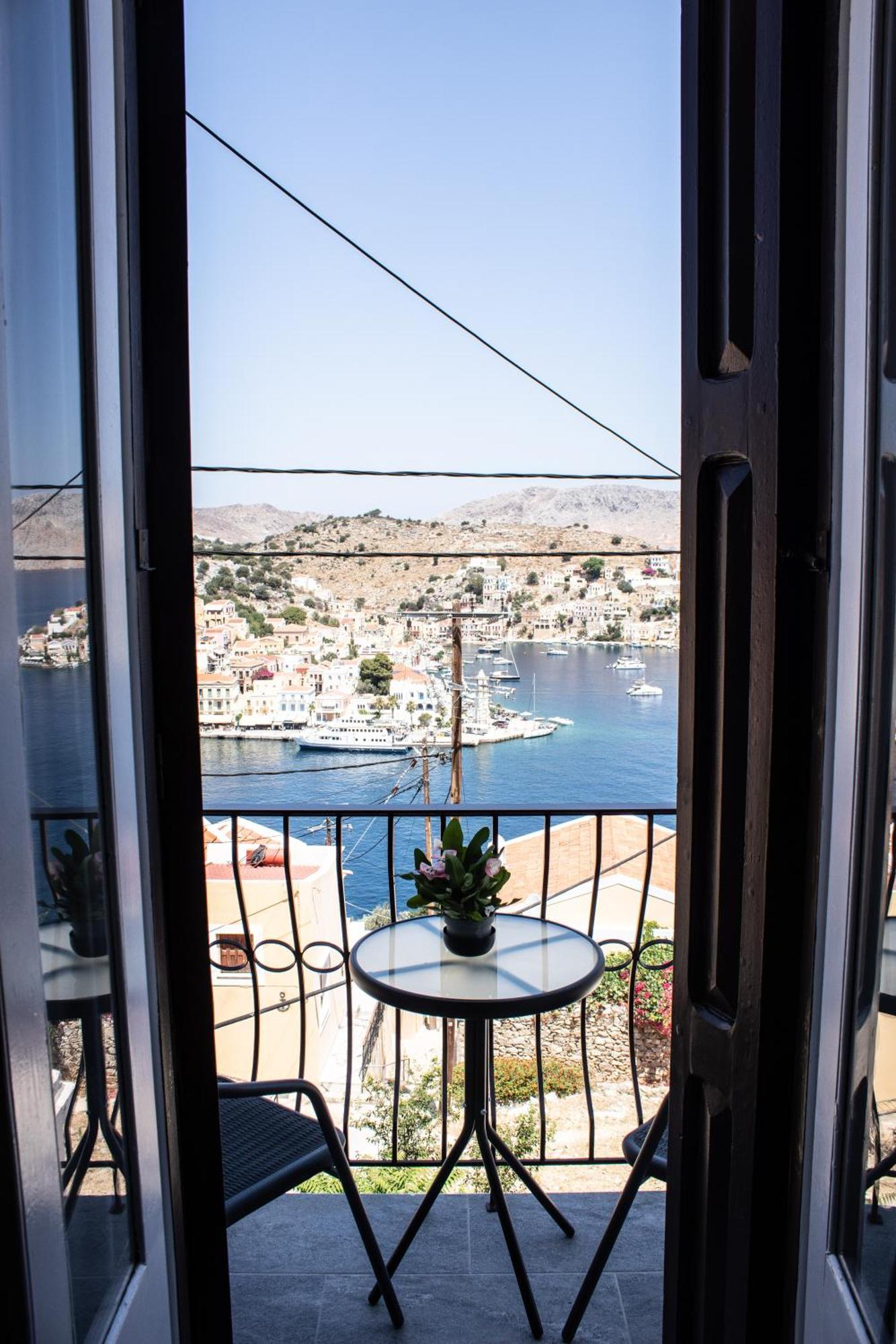 Apartamento Duchess Harbour View Symi Exterior foto