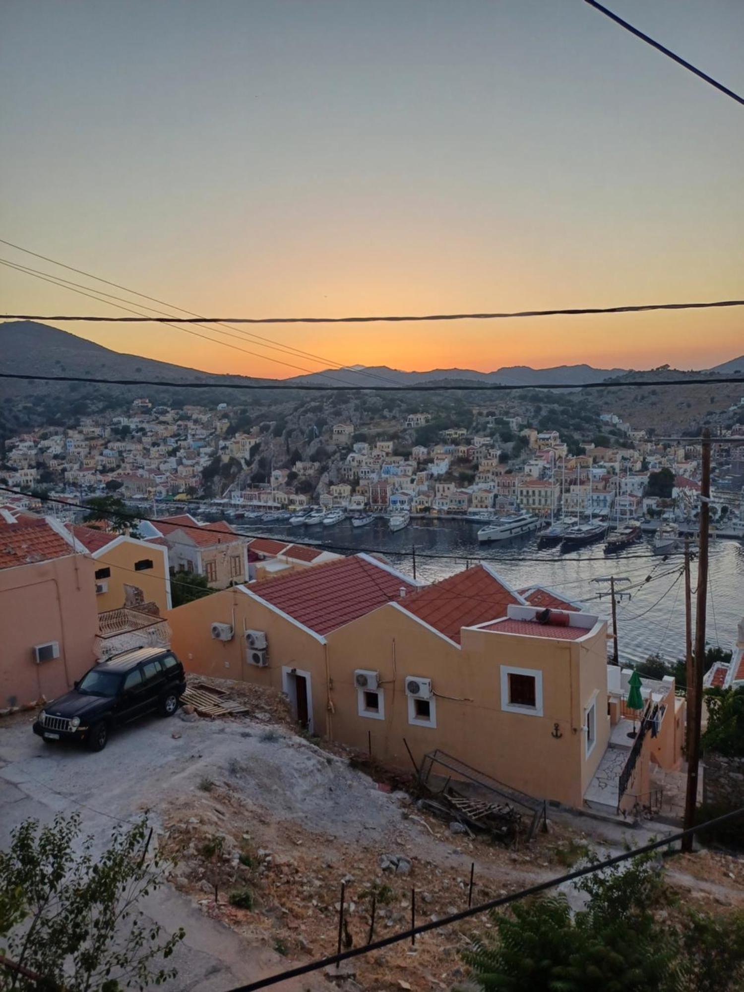 Apartamento Duchess Harbour View Symi Exterior foto